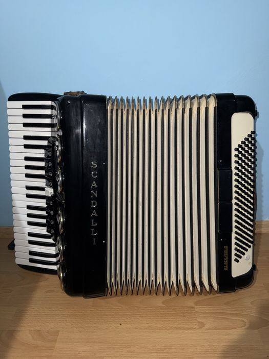 acordeon scandalli brevetto 120 de basi