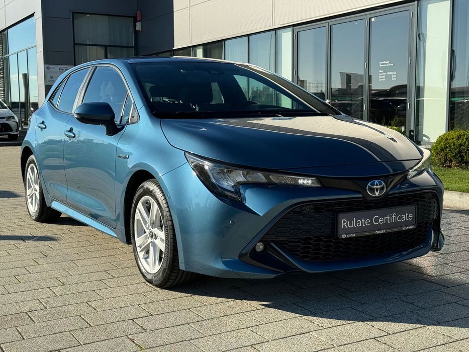 Toyota Corolla Toyota Corolla | 1.8 L | Hybrid | LED | Automat | Cameră | 2021