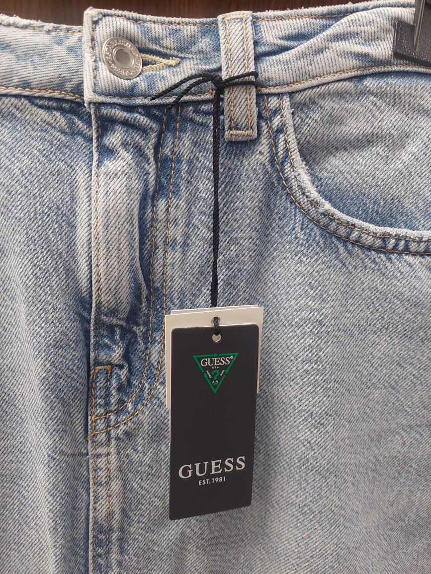 Дънкена полаGuess