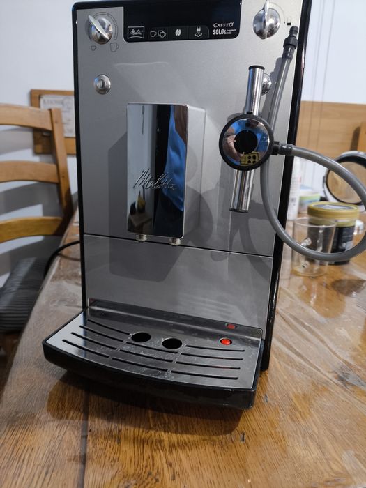 Espressor Melitta cu rasnita pentru cafea boabe