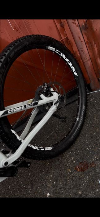 Cube stereo race 140 carbon
