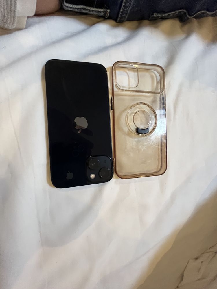 iPhone 13 128gb  impecabil    2800 lei