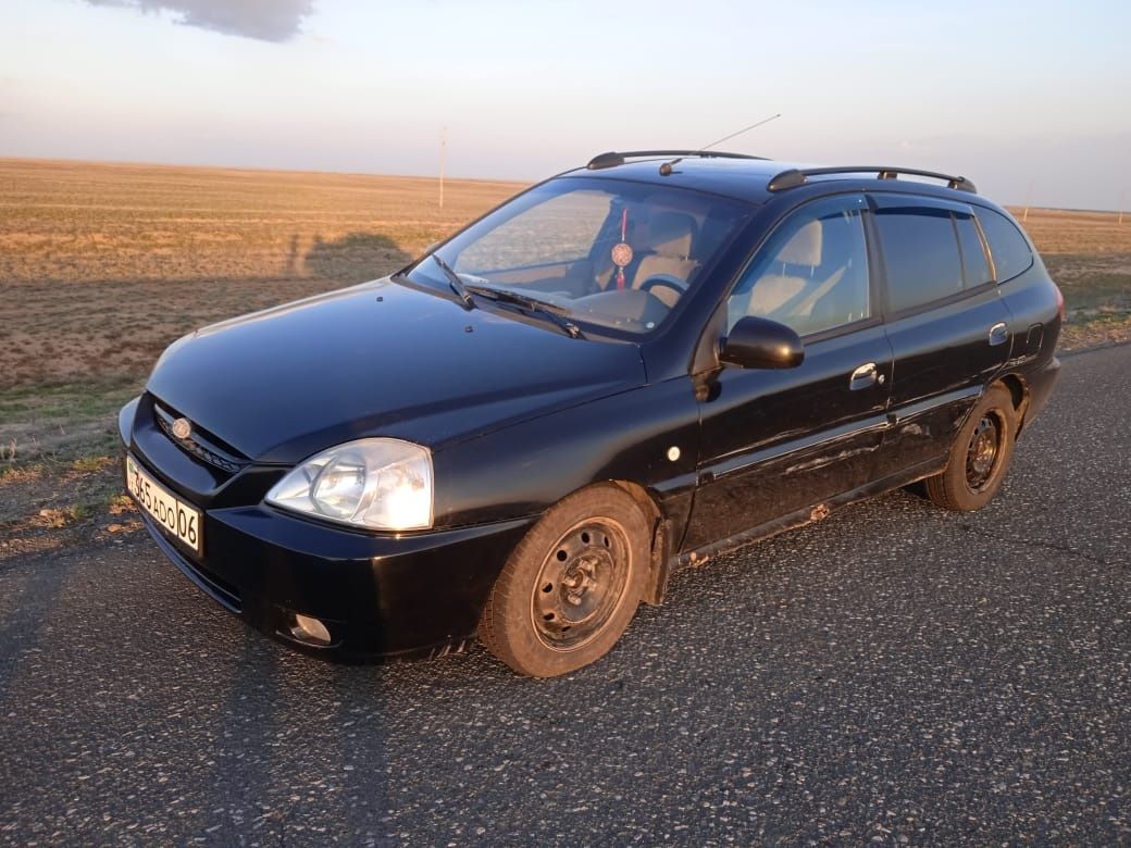 Продам срочно машину Kia rio