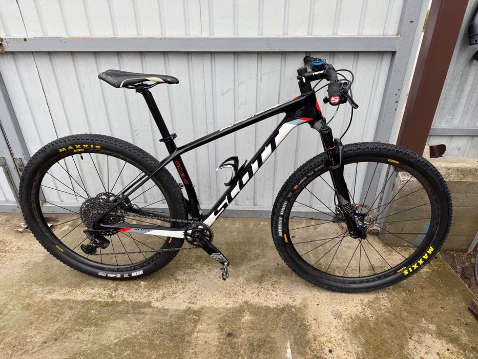 Scott Scale 930 full carbon, roti carbon