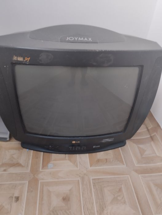Бесплатно отдам телевизор