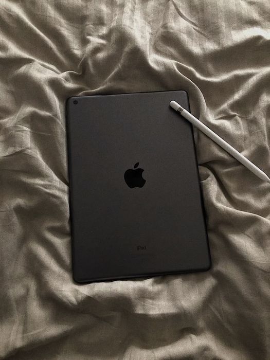 iPad 9 в идеальном состоянии