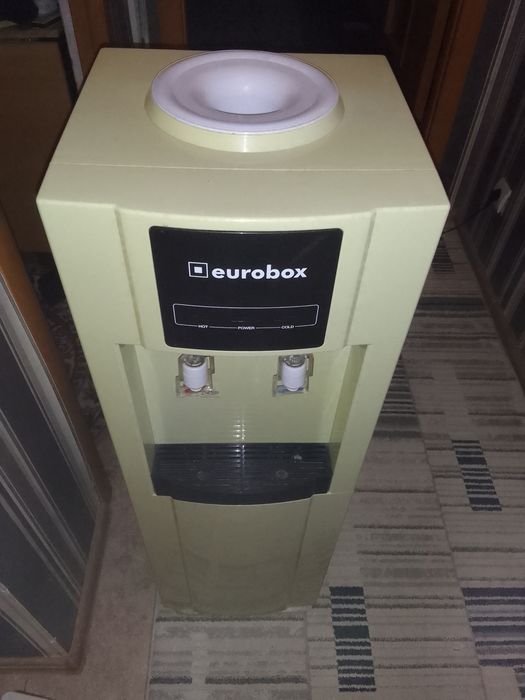 Диспенсер для воды