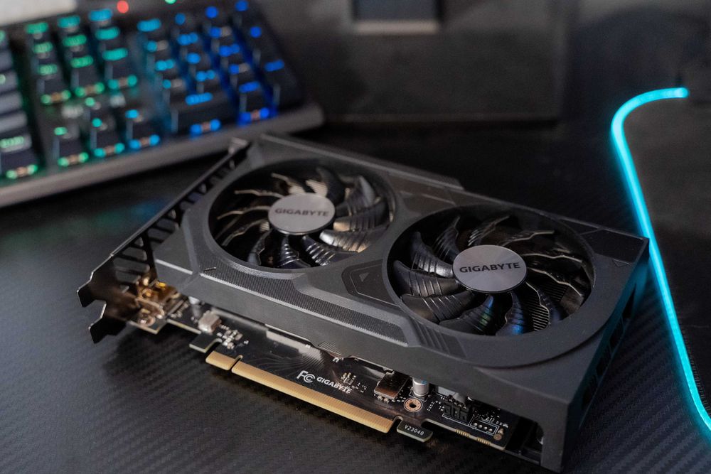VÂNDUT Placa video Gigabyte RTX 4060 OC 8GB