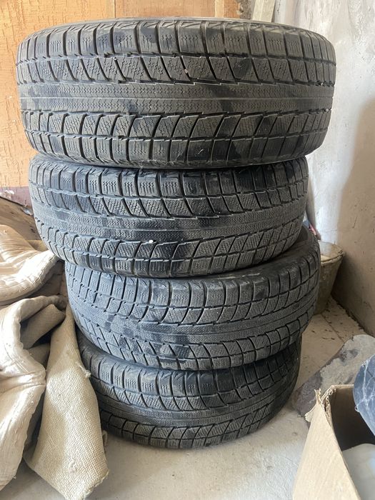 Продается зимние шины
