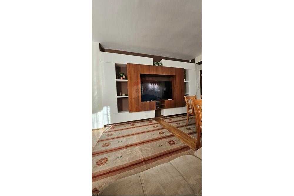 Продава се Тристаен апартамент в София, Витоша - 104 кв.м за 12 €/кв.м - Снимка #17