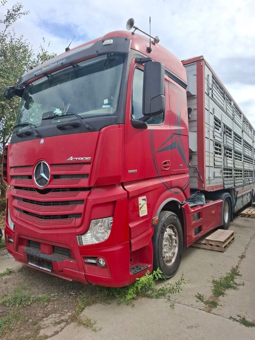 Vând Tir Mercedes Benz model 1851 pt transport animale vii