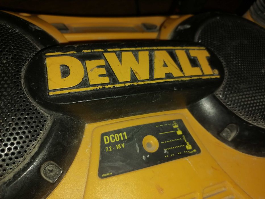 Radio Dewalt cu AuX import Germania