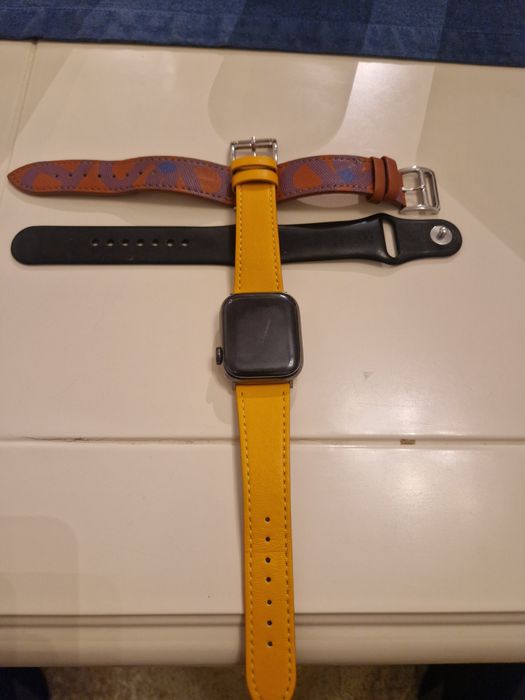 Vand ceas apple smartwatch