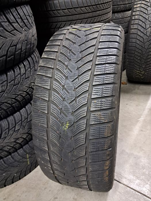1xAnvelopa second iarna 255 40 R21 Goodyear 2022