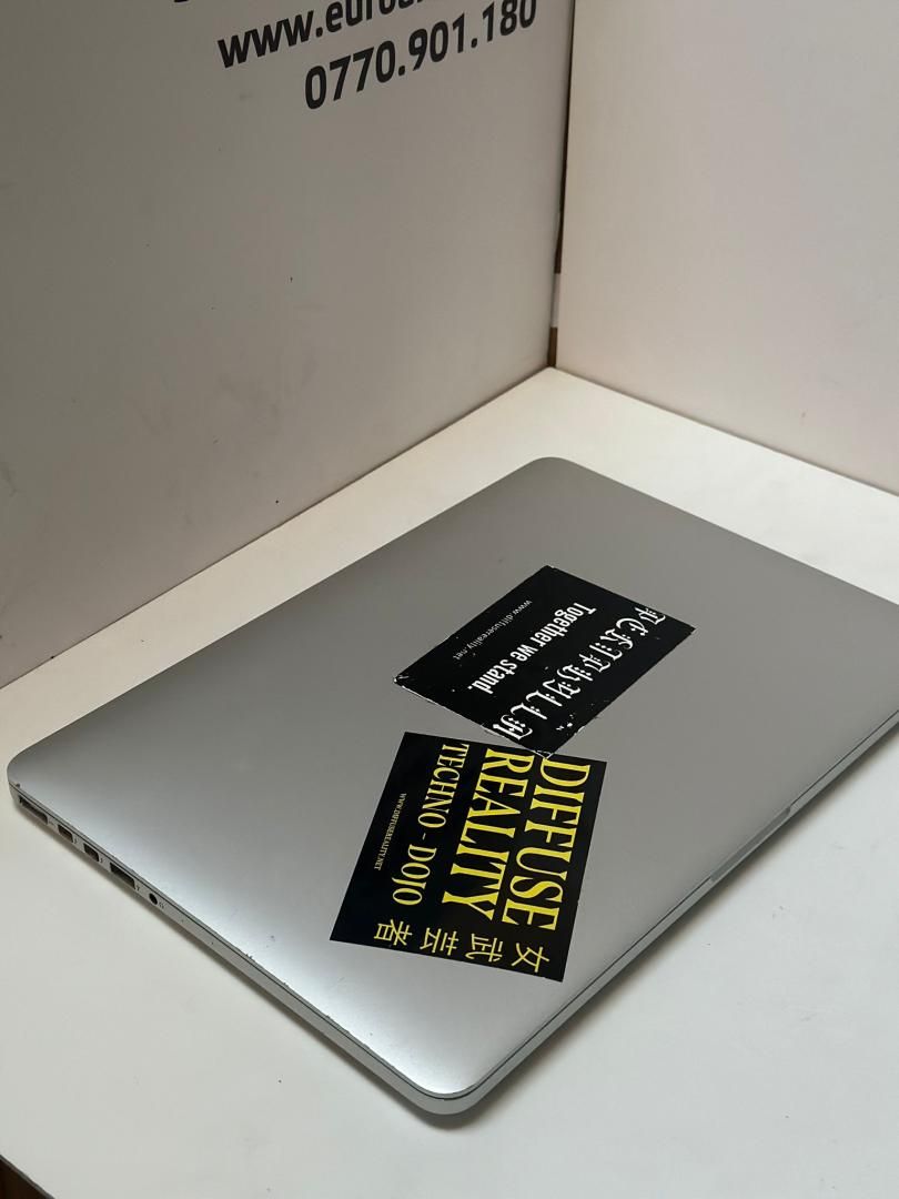 Laptop Apple MacBook Pro 13.3", Intel Core i5, 8 GB RAM -P-