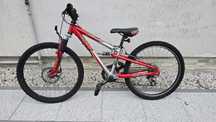 Mountain bike full suspension, si BMX