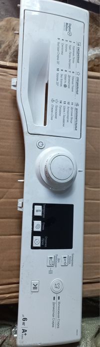 Продаю панель управления от стиральной  машинки Ariston 6 кг