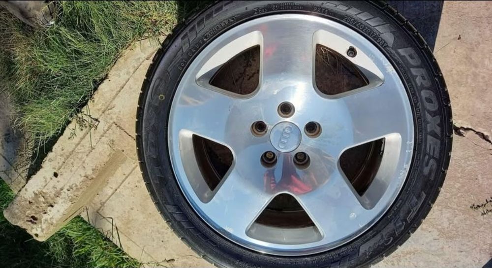 Vând jante cu anvelope de vară 255 40ZR17 98Y
