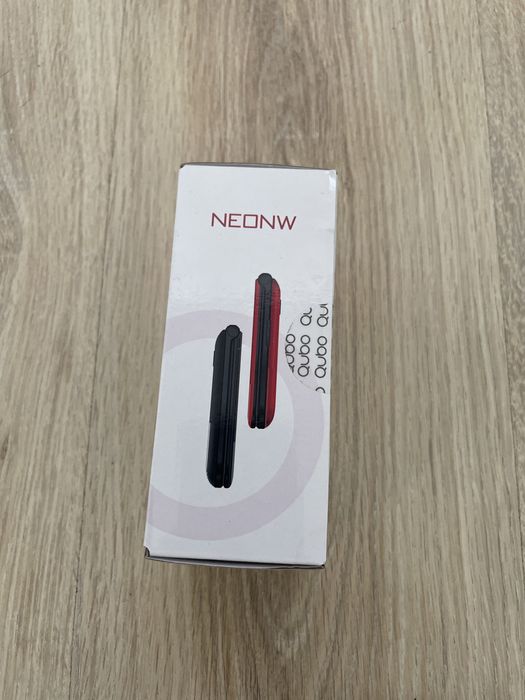 Telefon cu butoane