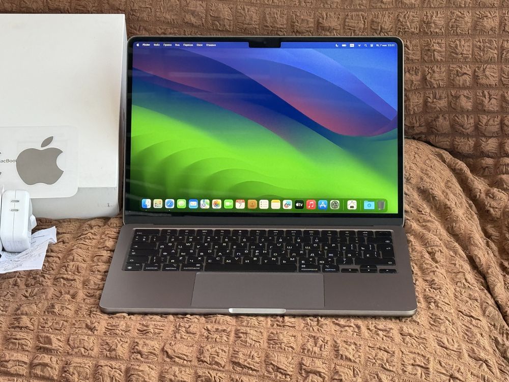 новый MacBook Air 13.6\2022 M2 EAC/SSD256GB/8GB RAM/Touch ID