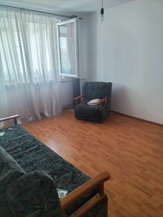 Vând apartament cu doua camere