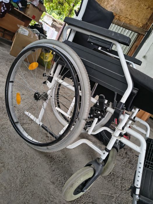 Инвалидная коляска
