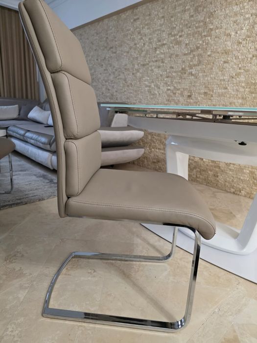 Masa și scaune lux!