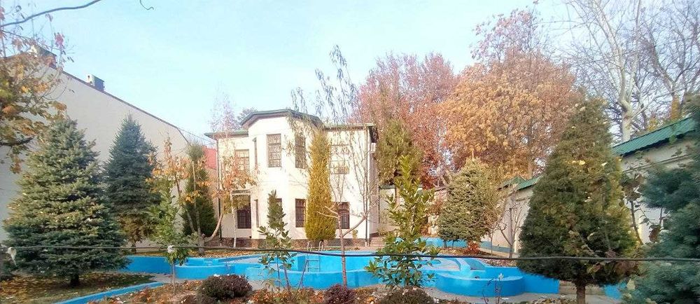 Экслюзив Ховли УЙ  СОТИЛАДИ 7.2. сот.6 хона Уй Канал буйида! Чирчик ш.