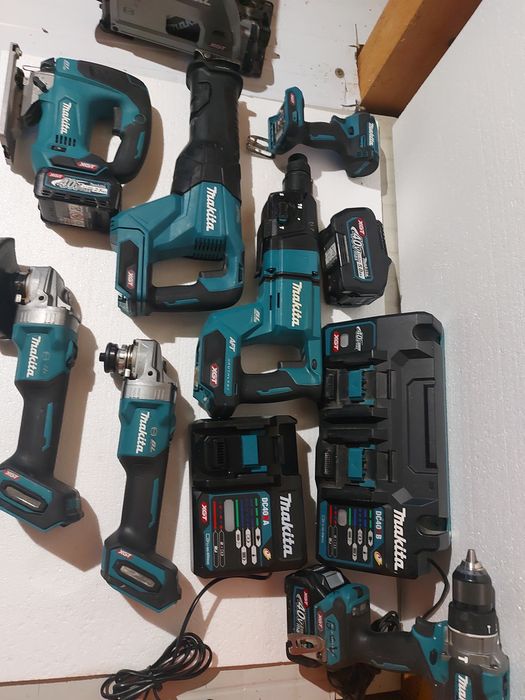 Scule makita 40v