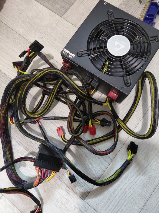 Блок питания чифтек протон 550 ватт