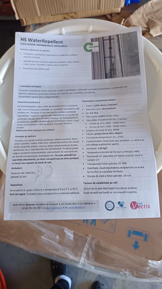 Folie lichida pentru izolarea geamurilor