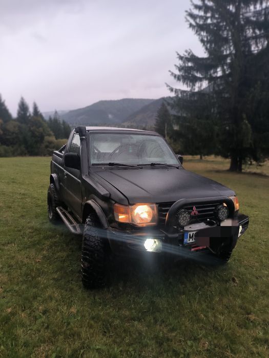 Mitsubishi Pajero 2.5 autoutilitara
