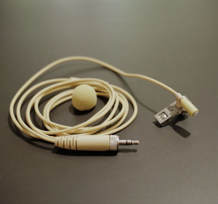 Microfon Sennheiser MKE Essentials Omni Bej Lavaliera cu Fir