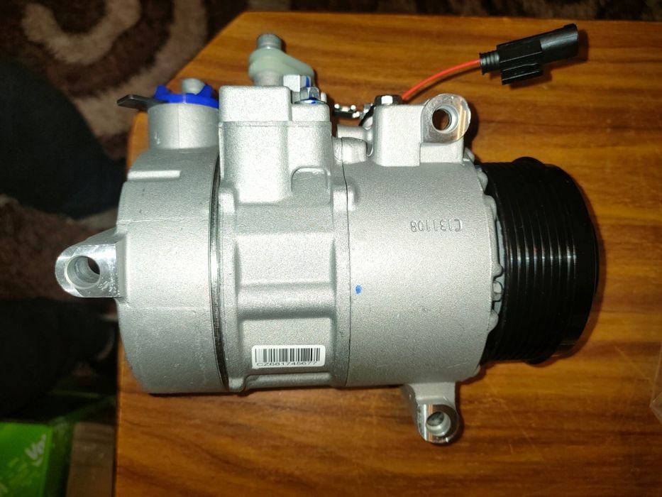 Compresor clima Mercedes clasa C E Gls Glk motor 3.0. 690028
