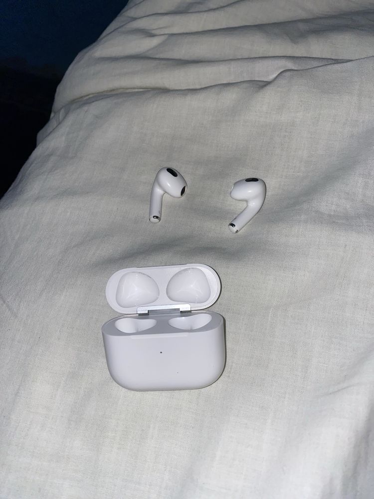 Casti Apple AirPods 3