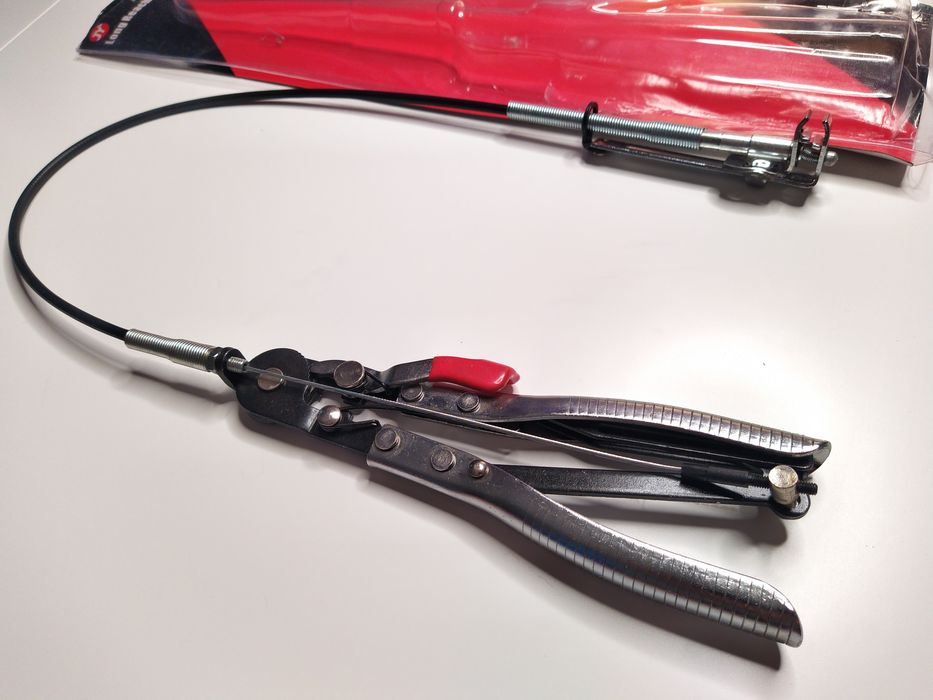 Cleste profesional cu sufa pentru coliere, cu blocaj