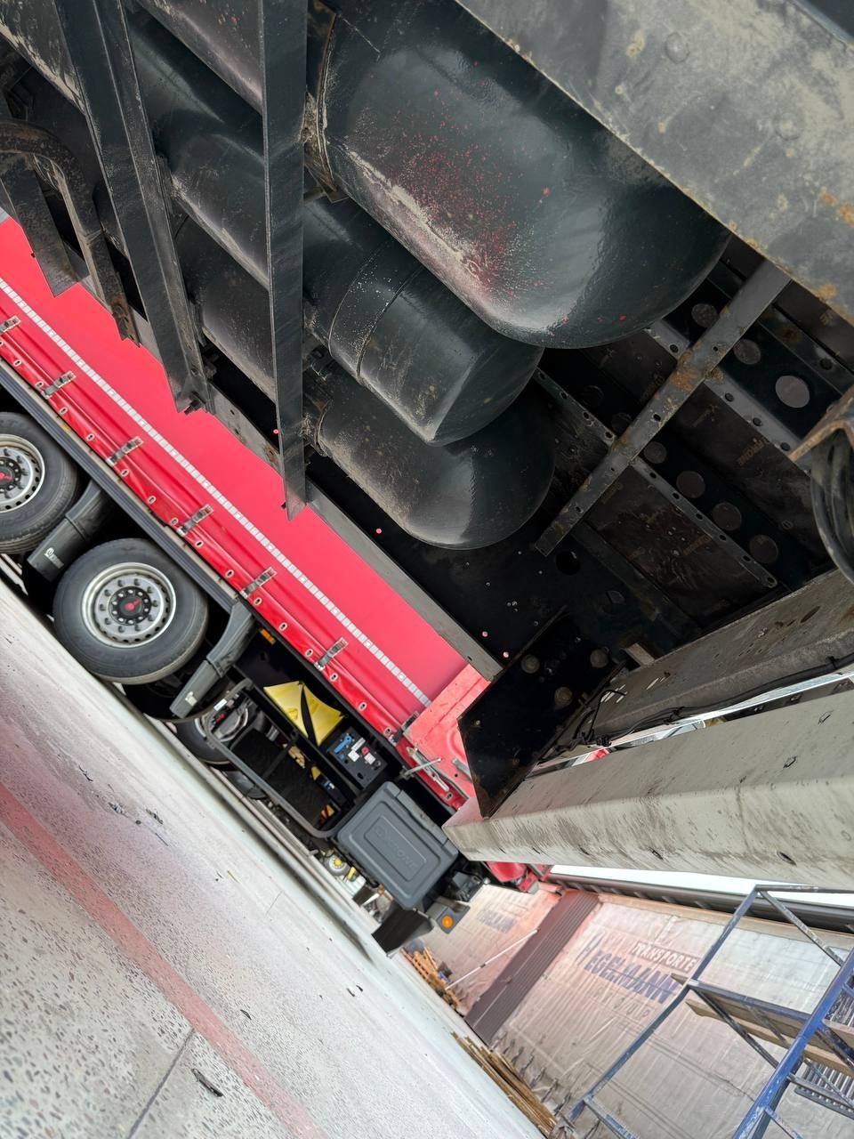 IVECO NP460 + KRONE прицеп Сотилади
