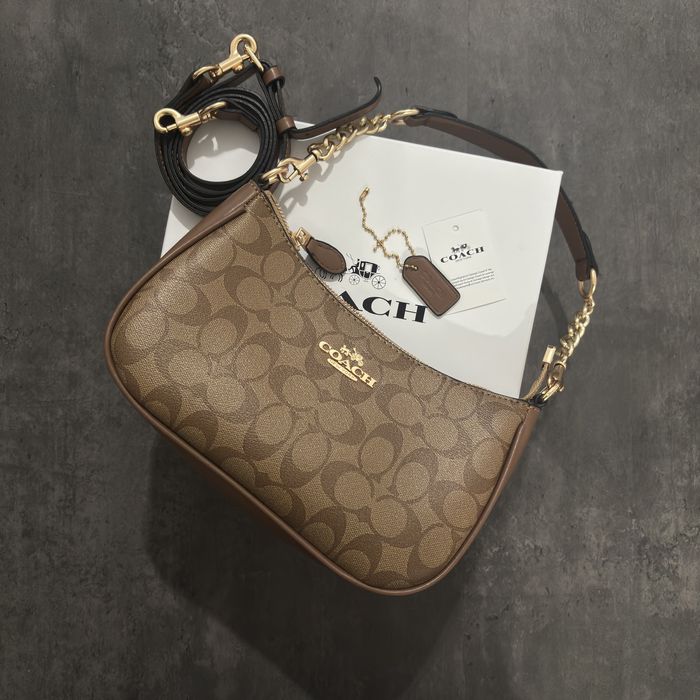 Coach Beige Teri Canvas Bag - НОВА