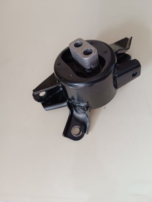 Подушка двигателя (левая) Хюндай Акцент