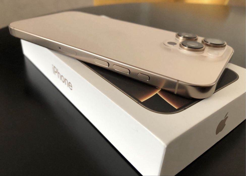 Vand/schimb iphone 16 Pro Max ca Nou baterie 100% Desert 17 s25 fold