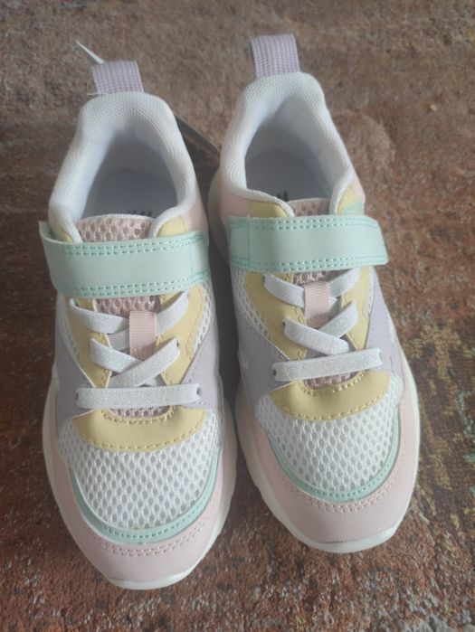 Adidași fete măsura 29