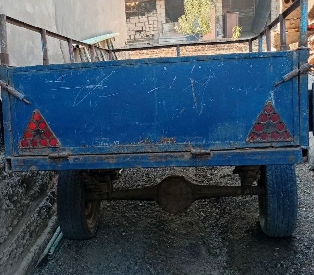 Mini traktor: Zubr Yoqilgʻisi: Dizel Modeli: R195 Tezligi: 2200 obyom