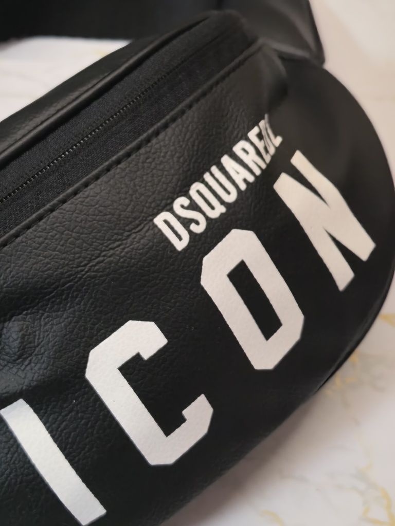 Dsquared чанта тип банан