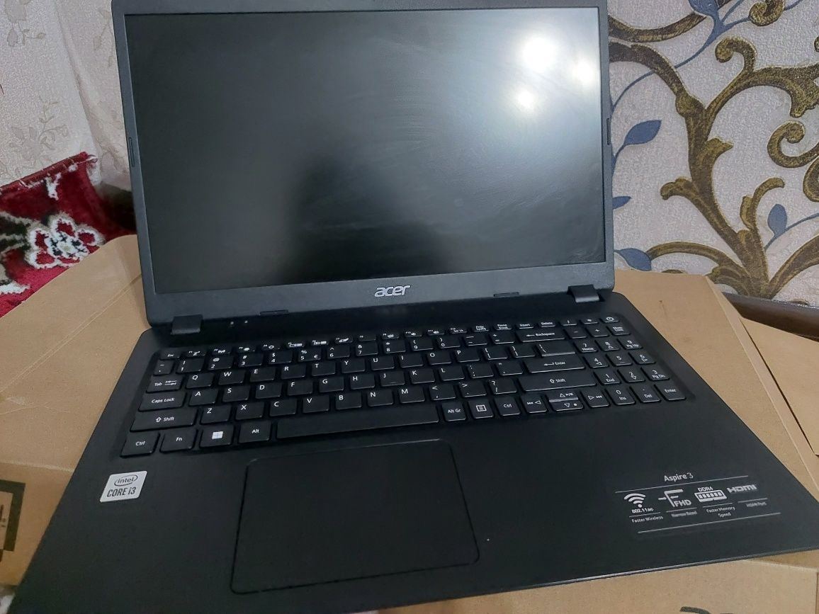 Noutbook Acer aspire 3