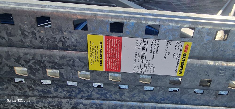 Rafturi metalice industriale