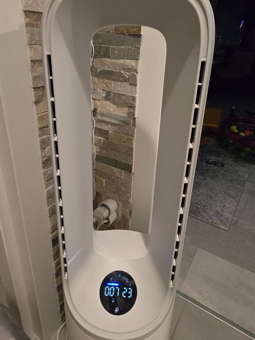 Vând Purificator de aer si ventilator 2-in-1 Philips AMF765/10