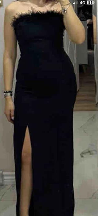 Vand rochie  culoare neagra noua matimea M