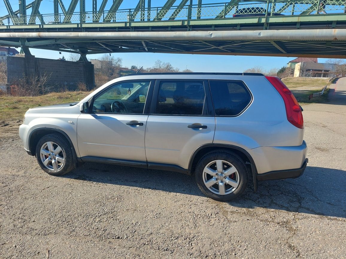 Vând Nissan X-trail T31