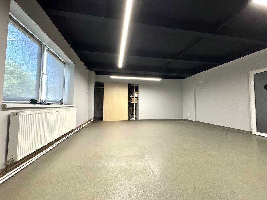 Spatii depozitare, productie si birouri