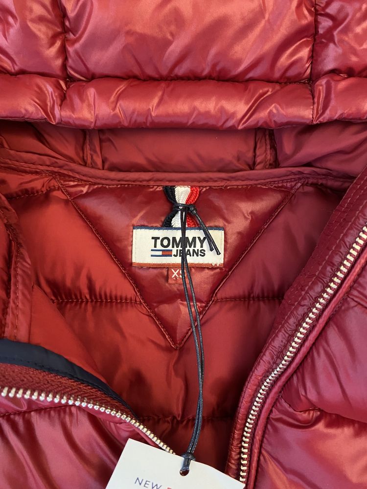 Tommy Hilfiger дамска пухенка XS 100% оригинал!